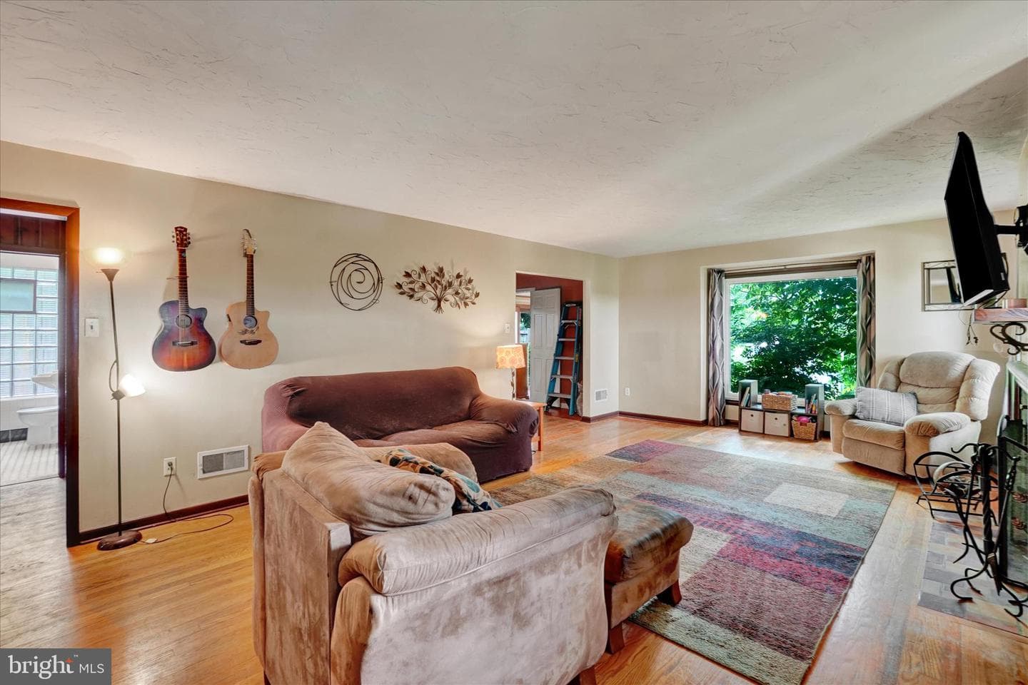 40 W Locust Lane photo 8