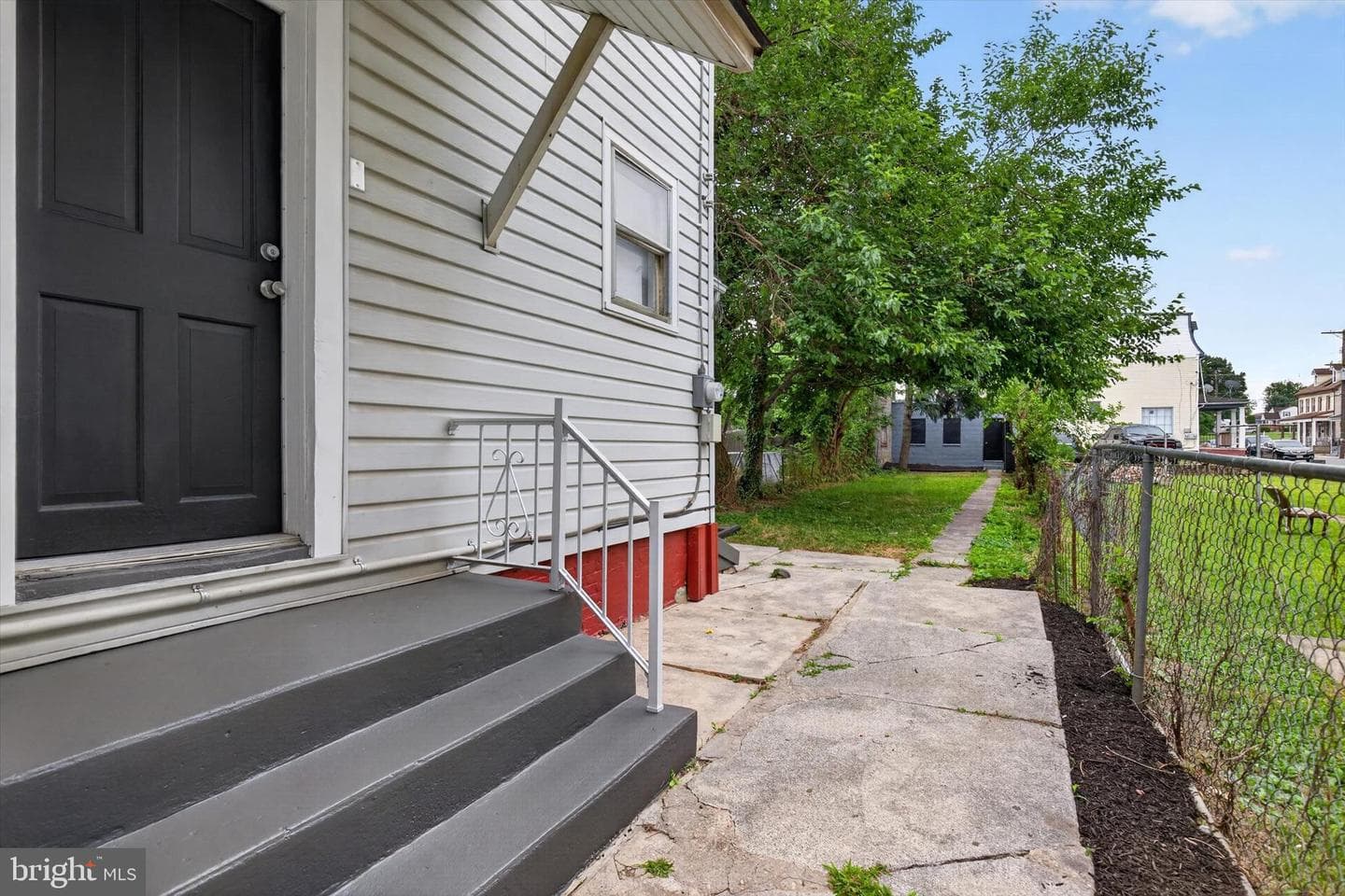 704 E Prospect Street photo 21