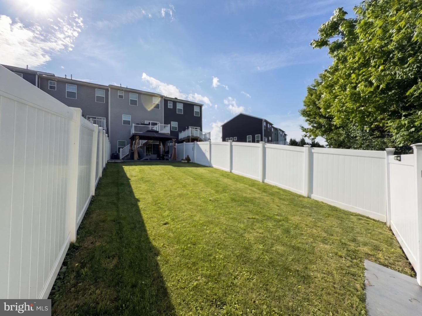 521 Charles Avenue photo 35