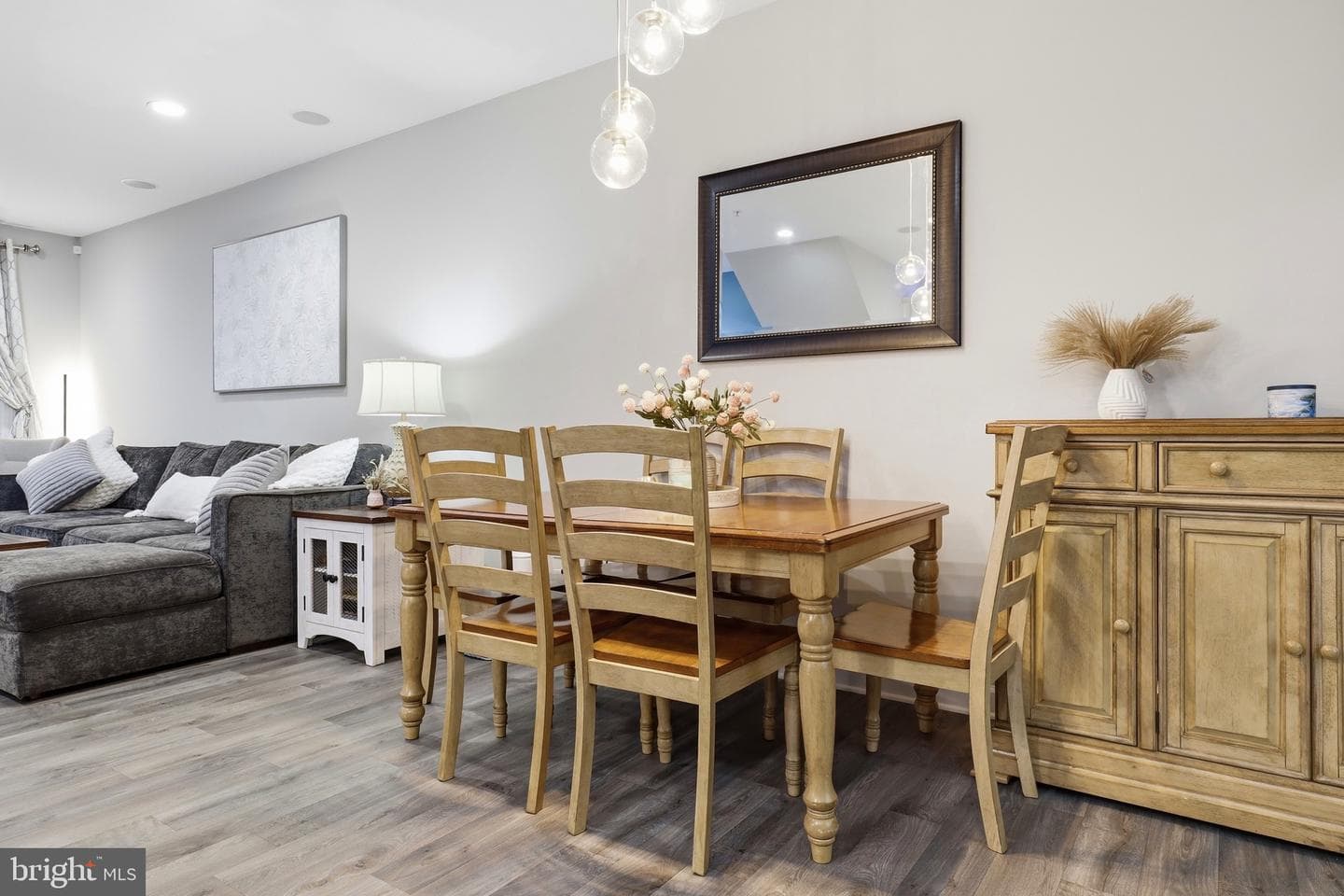 521 Charles Avenue photo 8