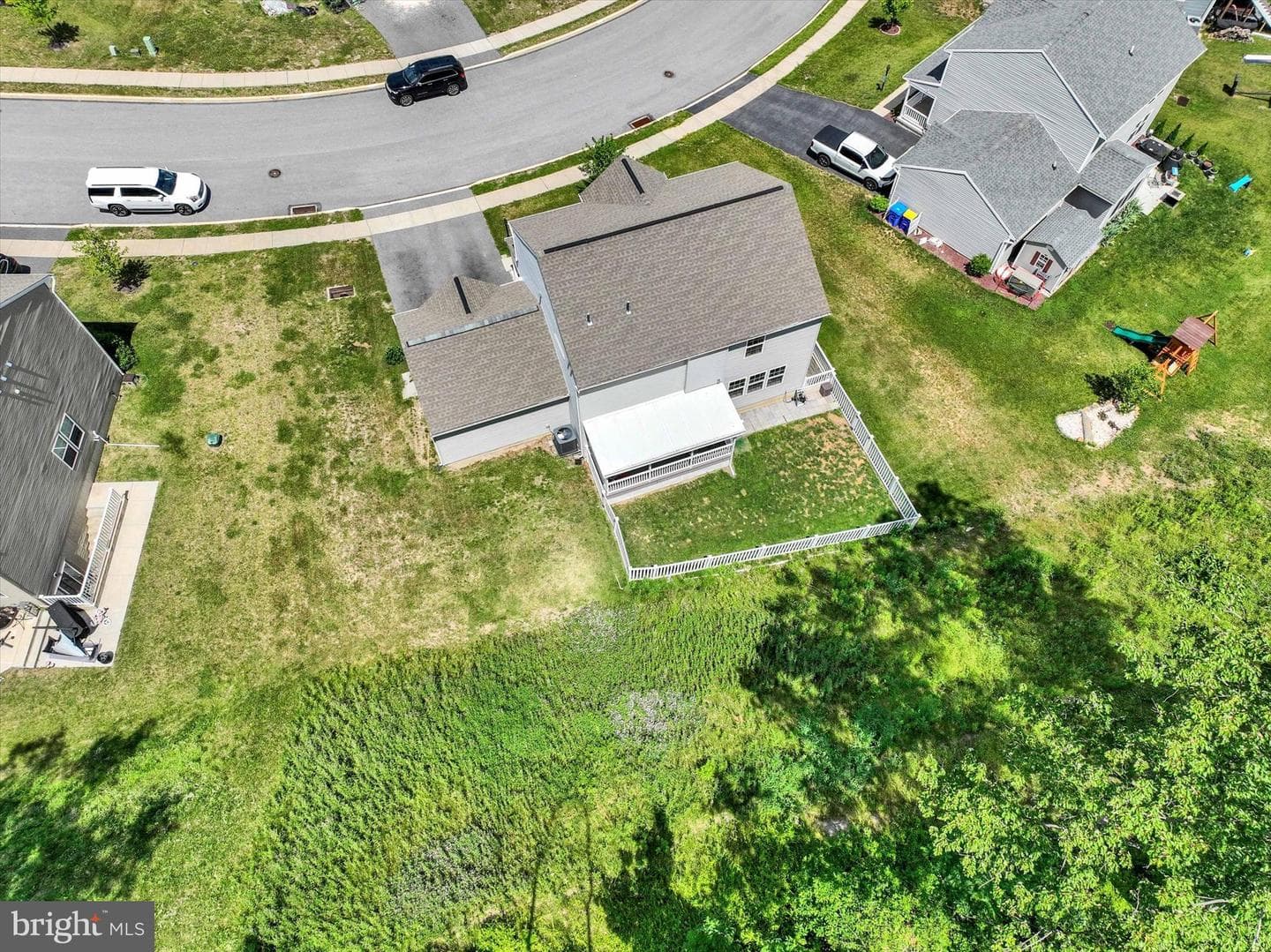 215 Thoroughbred Drive photo 33