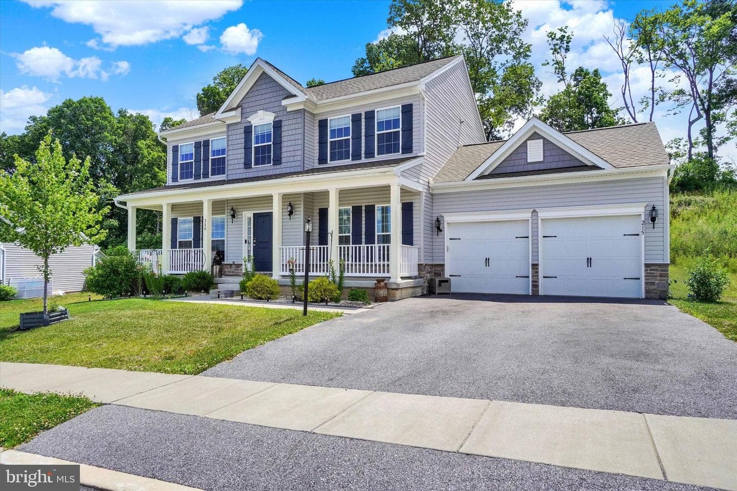 215 Thoroughbred Drive photo 35