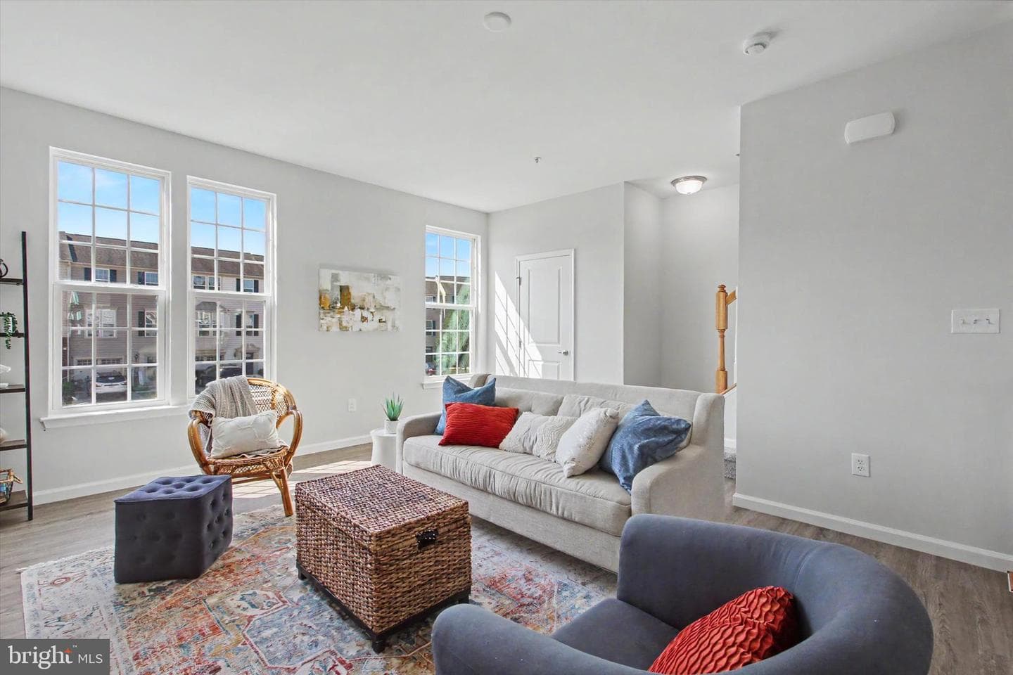 414 Charles Avenue photo 3
