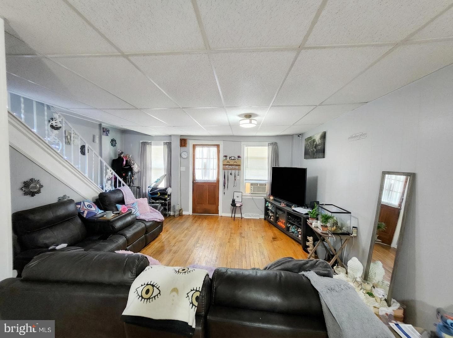 1150 E Philadelphia St photo 8