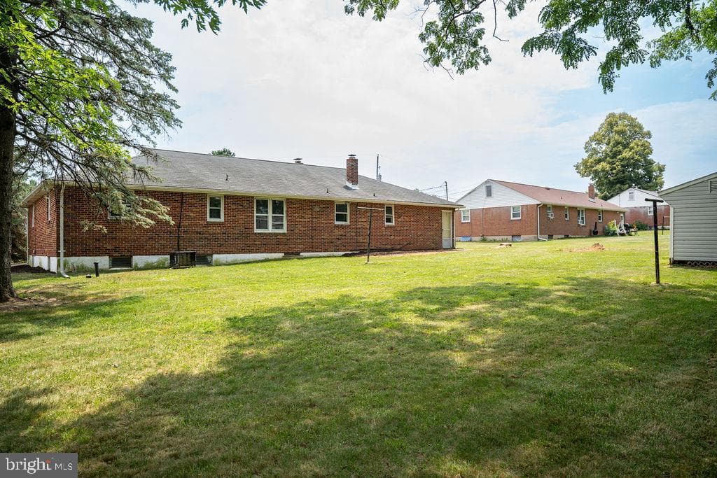 117 E Clearview Drive photo 3