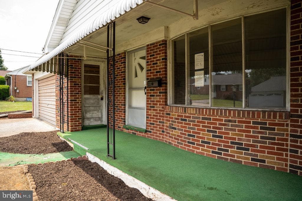 117 E Clearview Drive photo 6