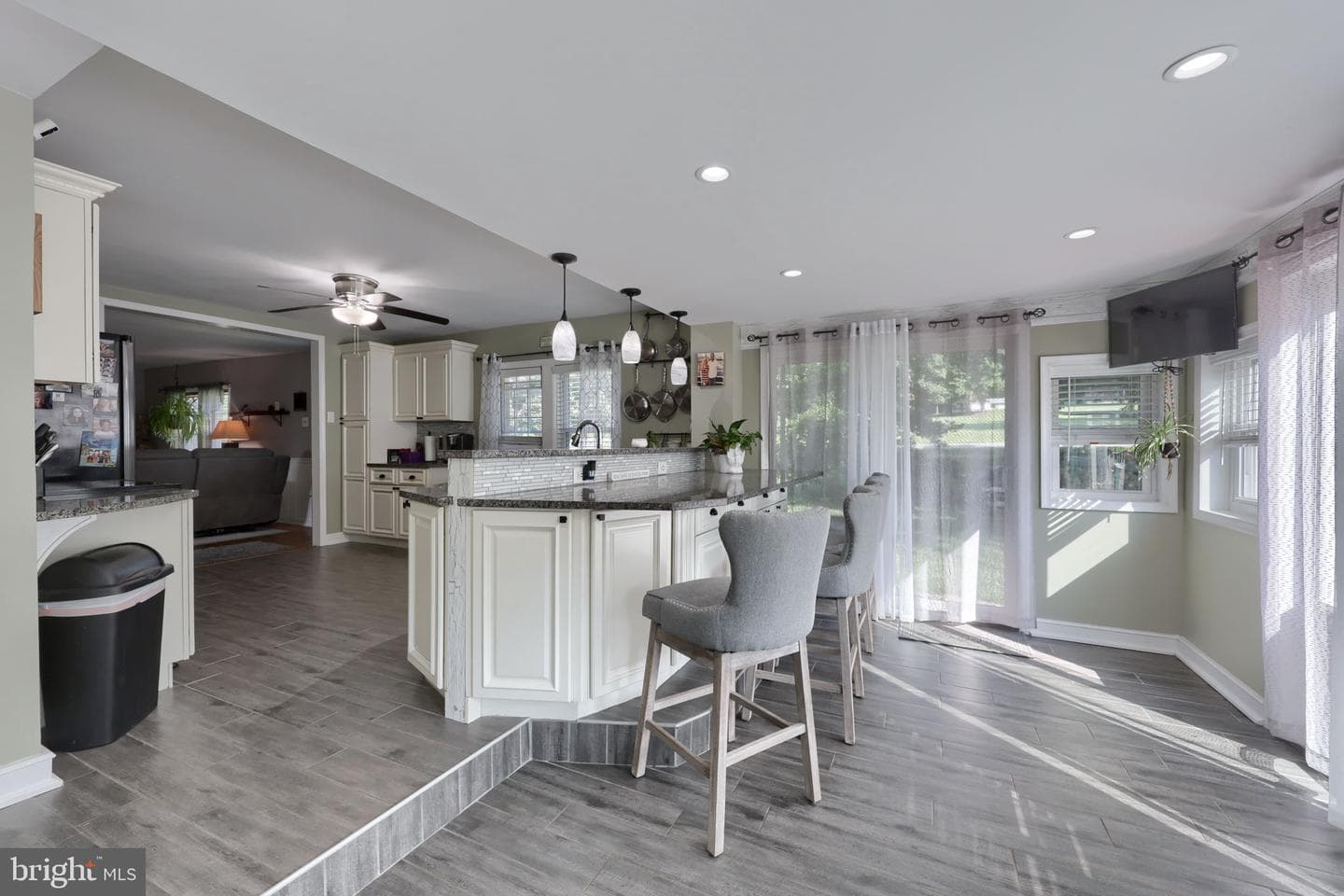 5390 Nursery Road photo 12