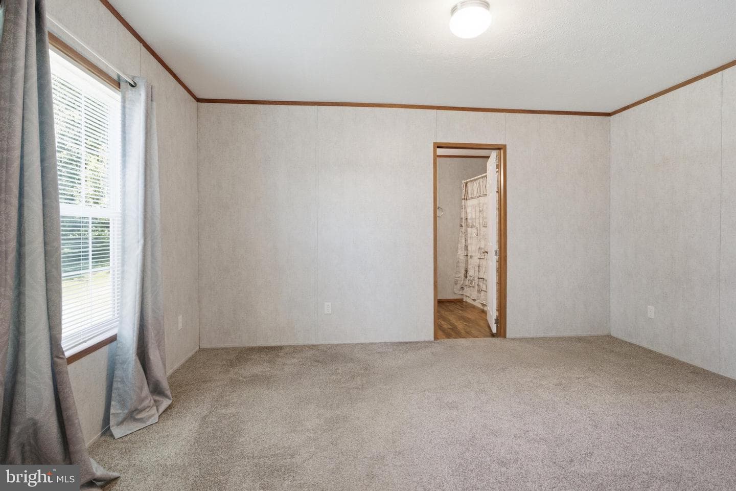 2 Walmar Manor photo 11