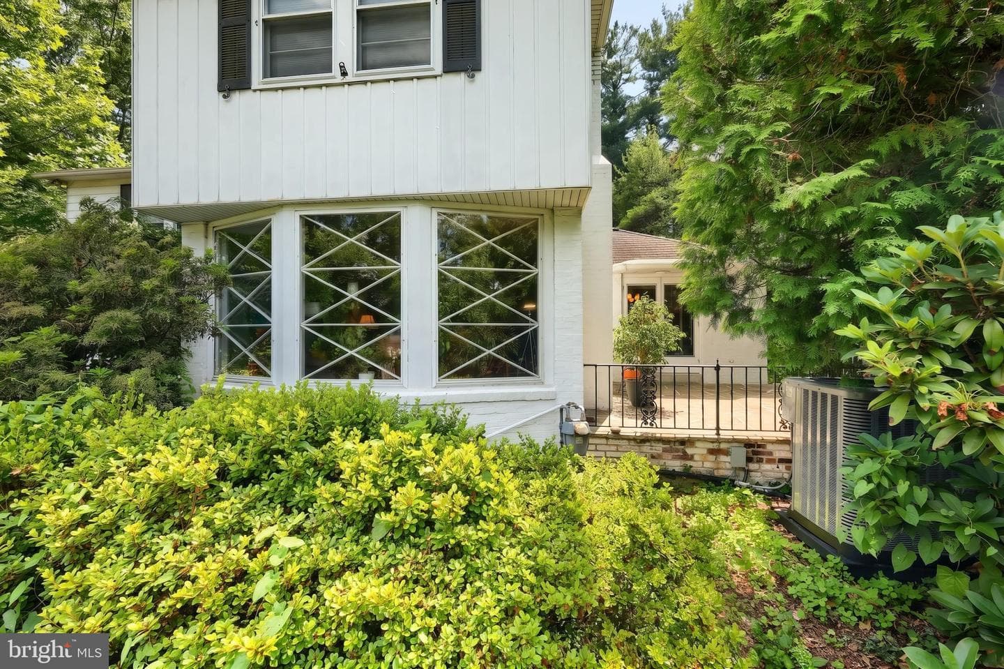 136 Rathton Road photo 10