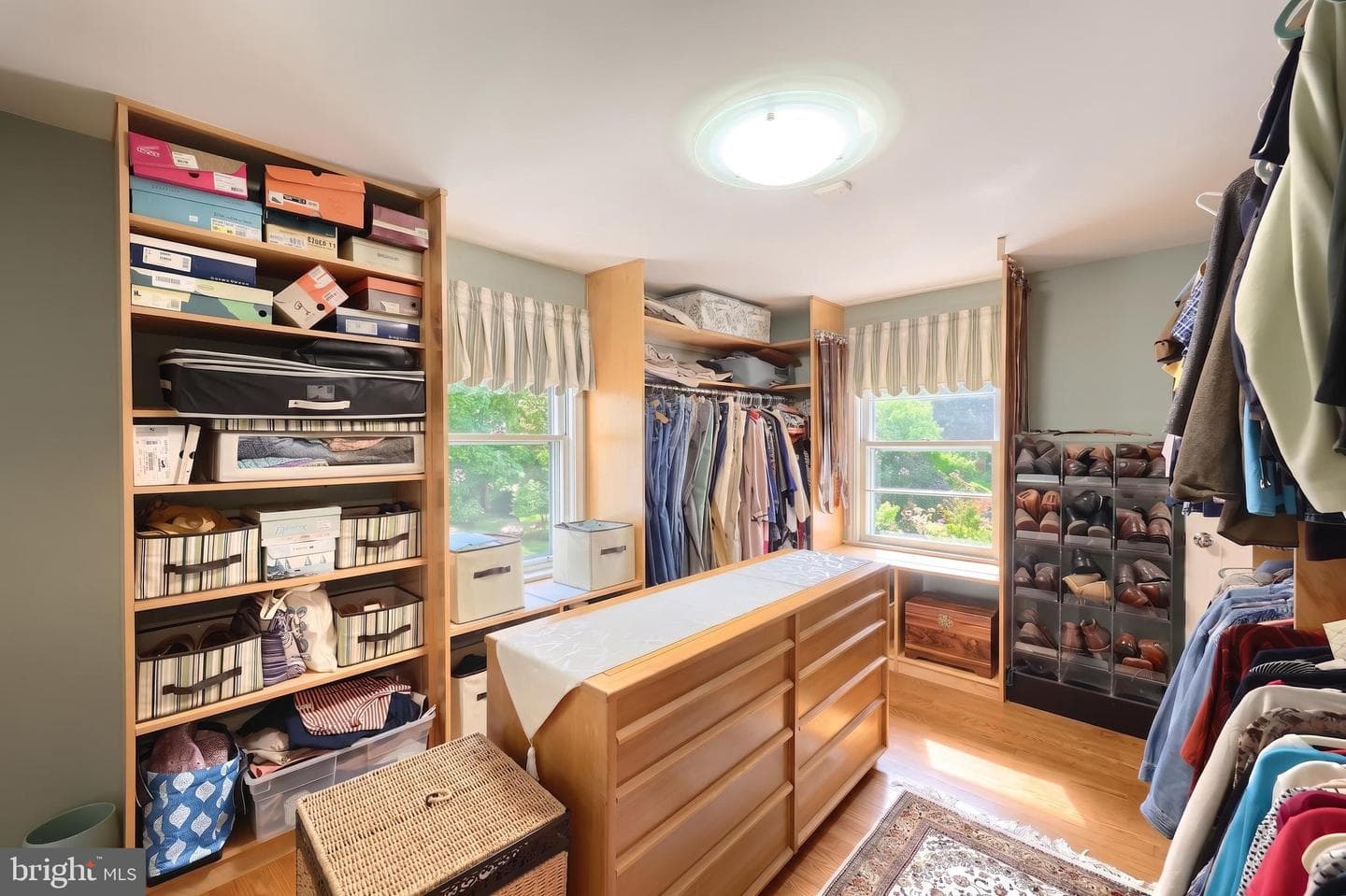 136 Rathton Road photo 34