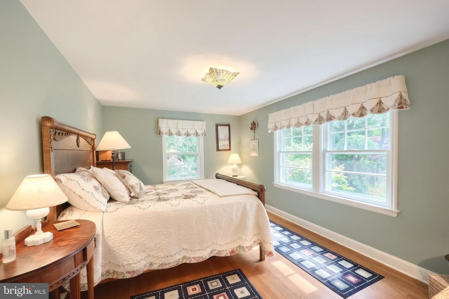 136 Rathton Road photo 38