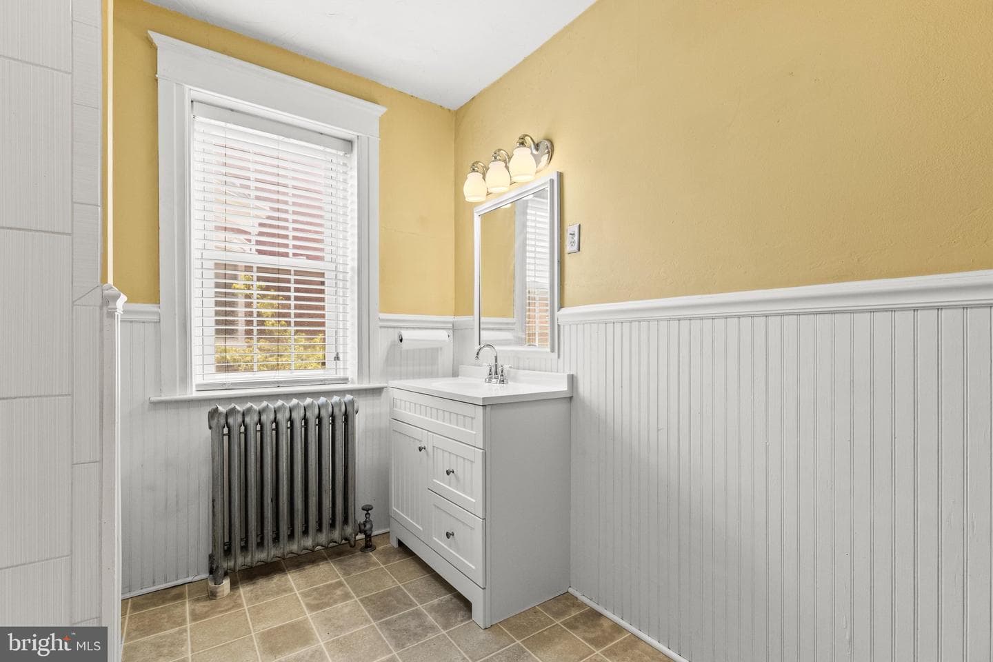 228 Baltimore St photo 36