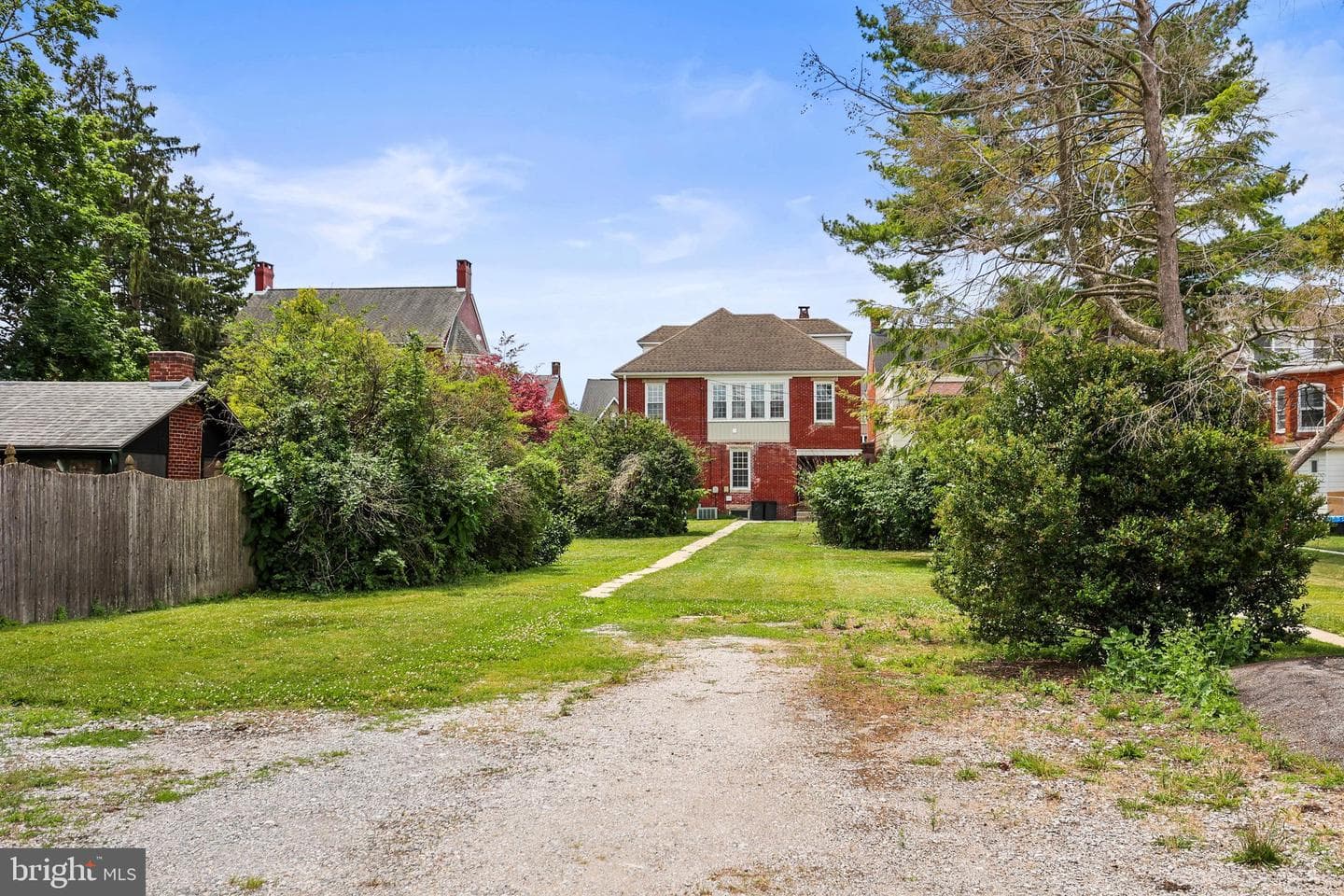 228 Baltimore St photo 54