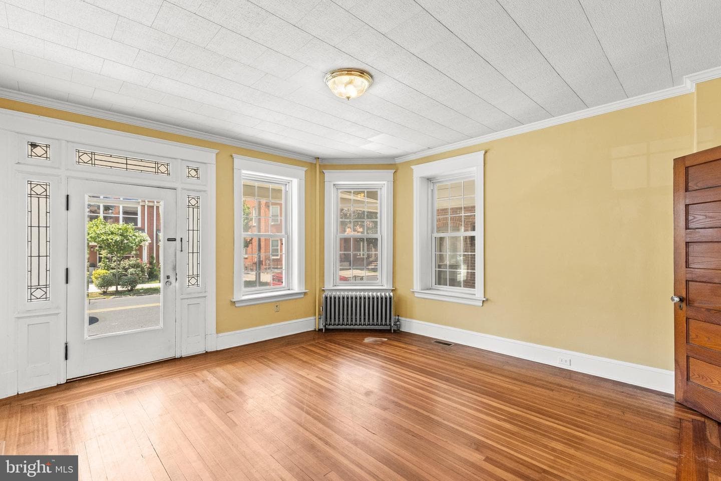 228 Baltimore St photo 8