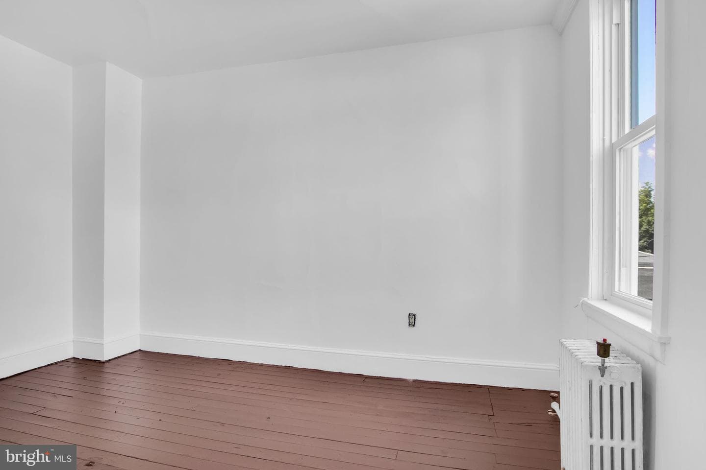 1122 N George Street photo 30
