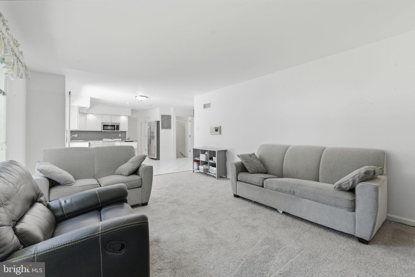 16 Liberty Avenue photo 13