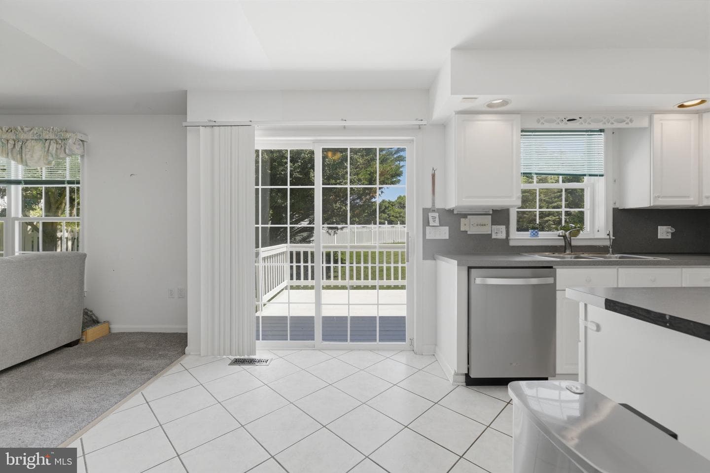 16 Liberty Avenue photo 14