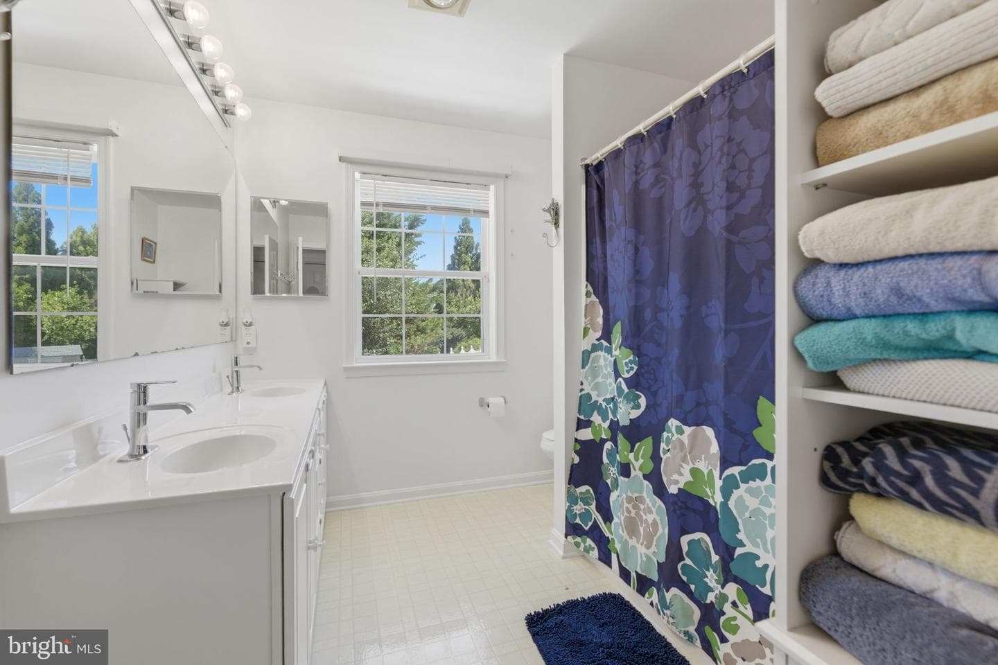 16 Liberty Avenue photo 27