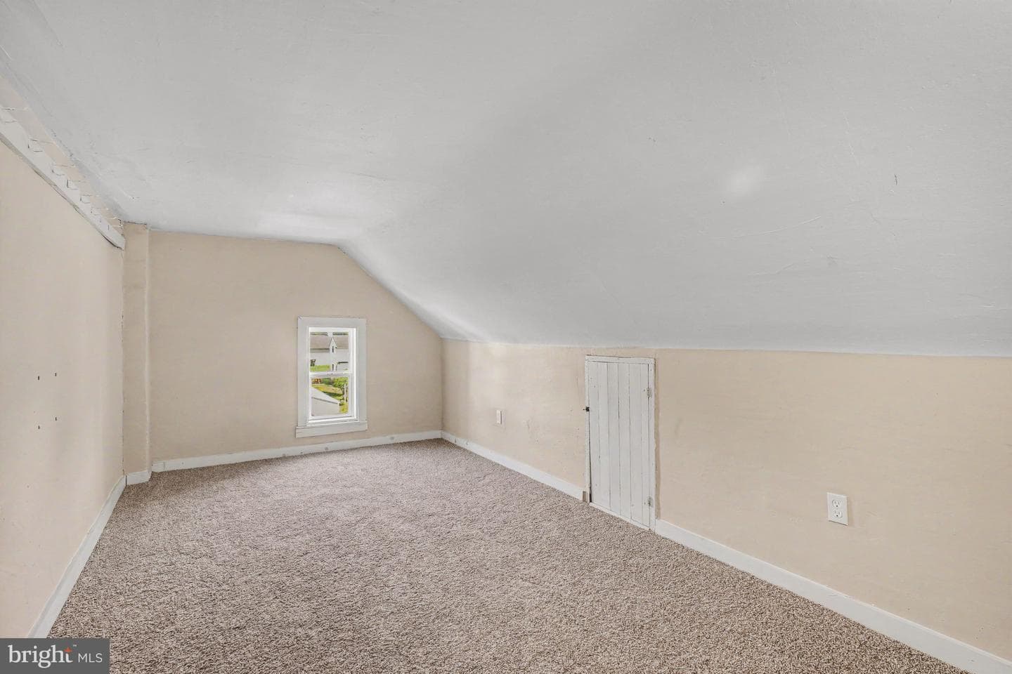503 E Market Street photo 16