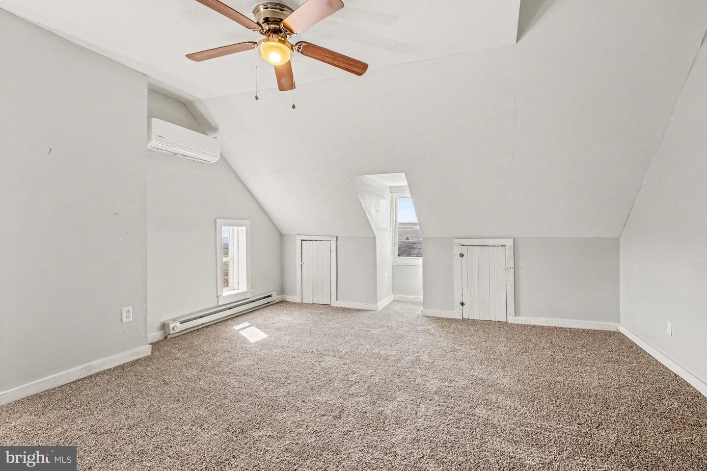 503 E Market Street photo 17