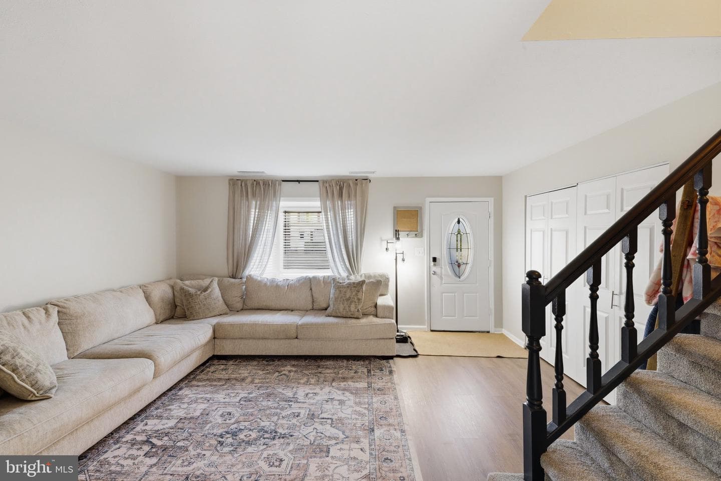 62 Kings Way photo 3
