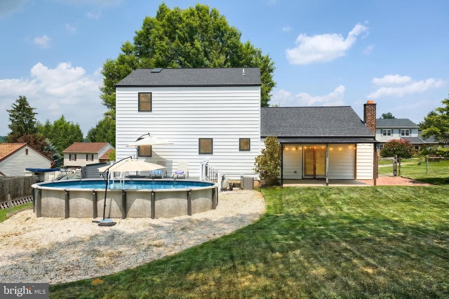 2832 Glen Hollow Drive photo 9