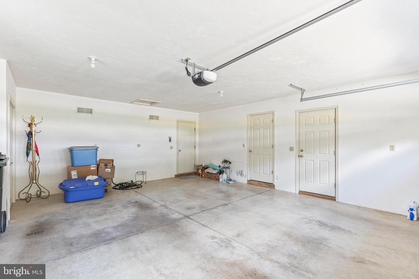 151 Overview Circle E photo 34