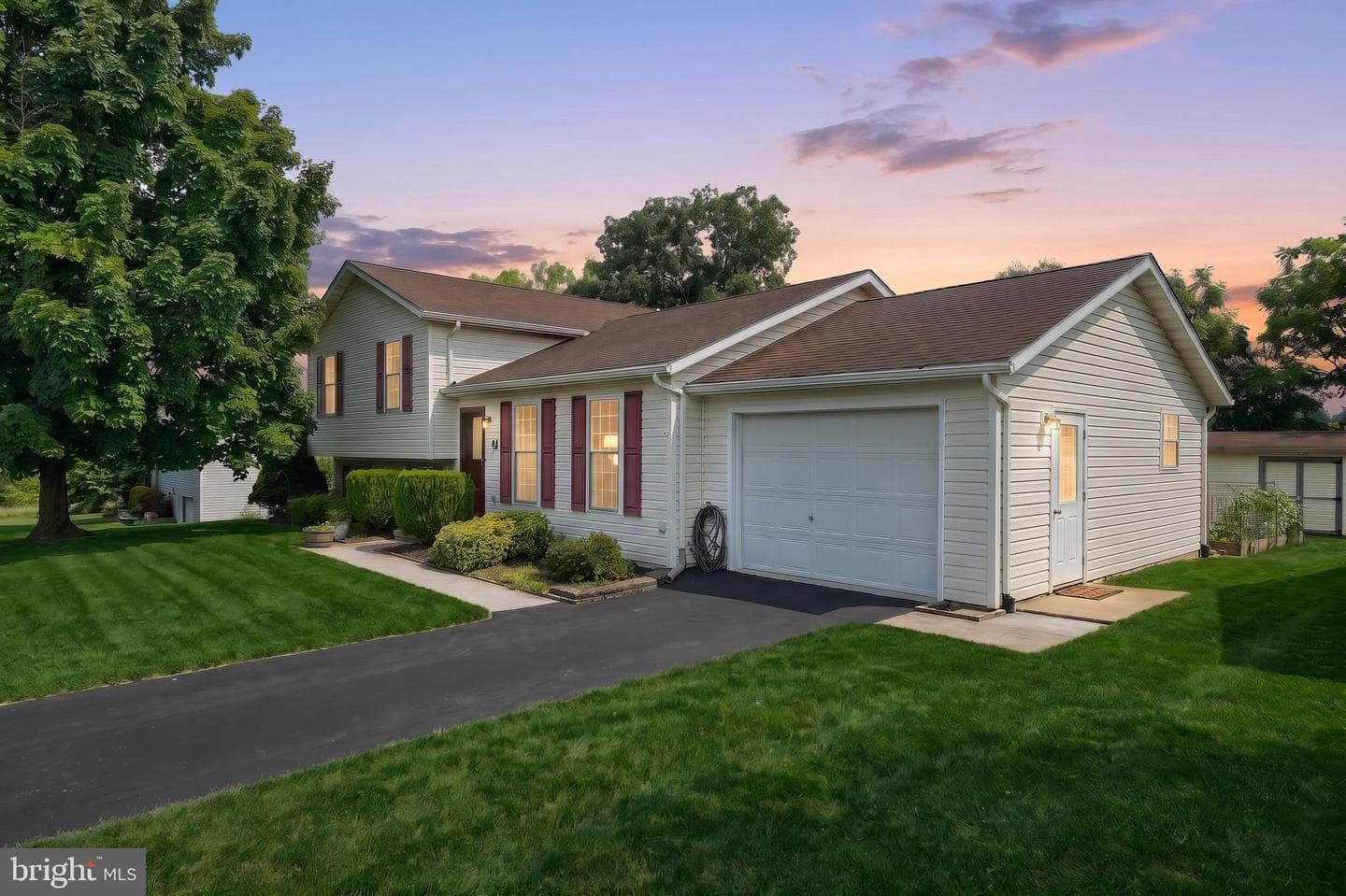 10 Scenic Drive, Hanover