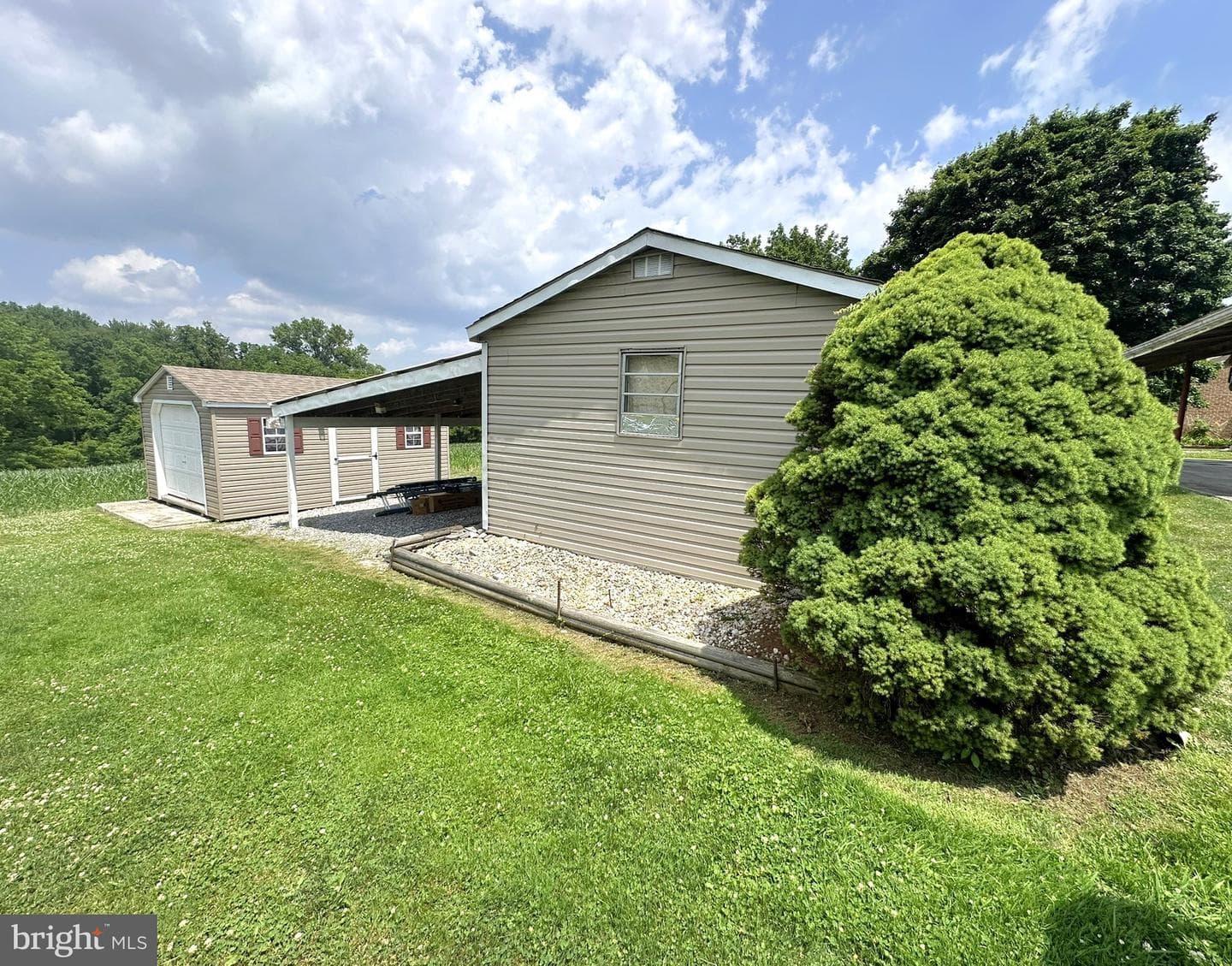985 Fairview Drive photo 38