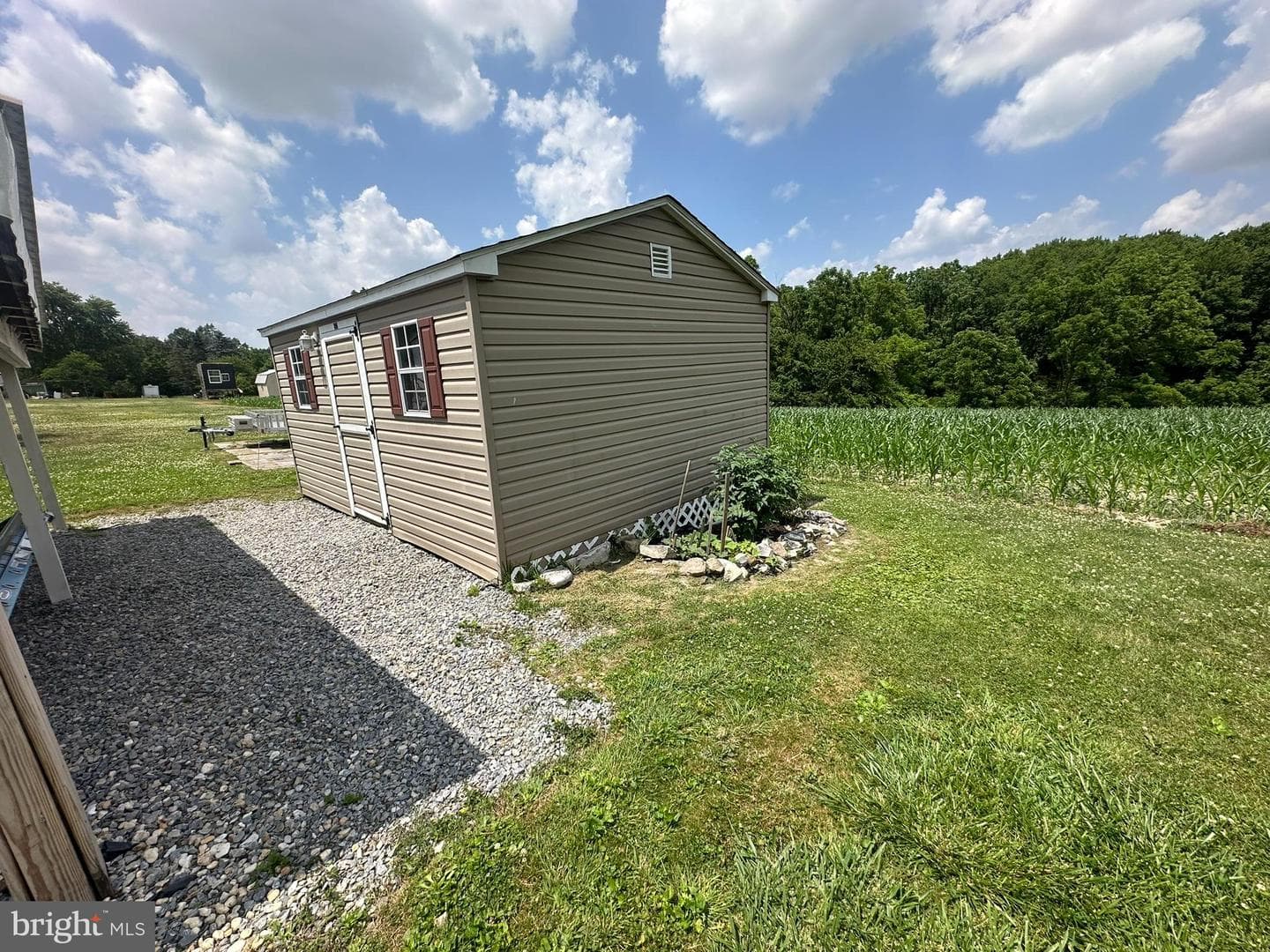 985 Fairview Drive photo 40