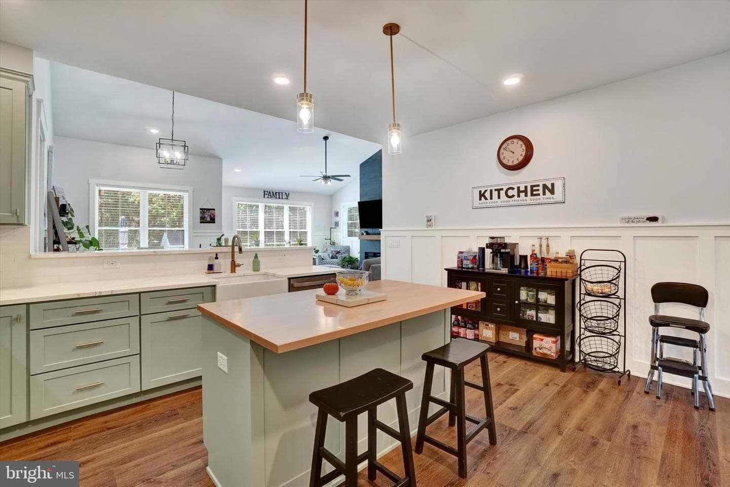 660 Church Road photo 15