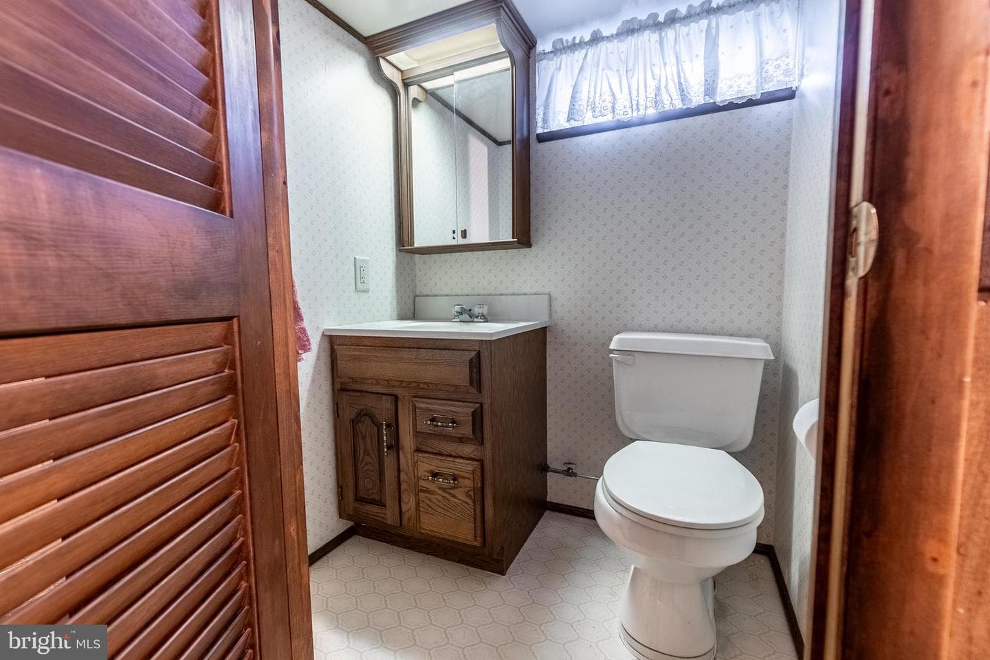 717 Mccosh Street photo 22