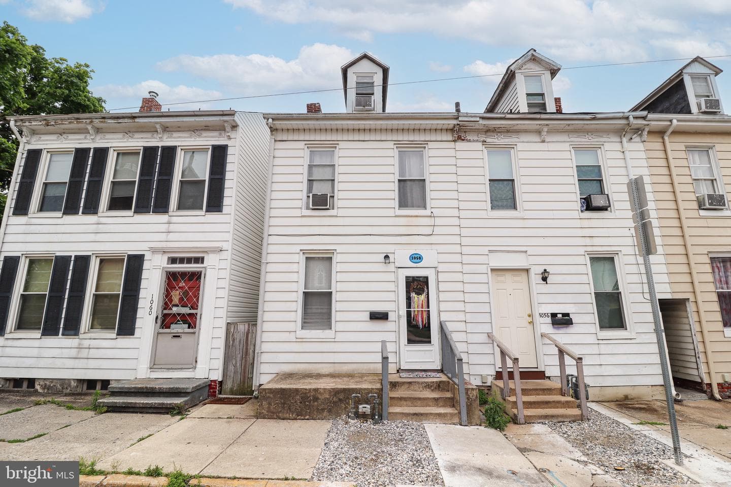 1058 E Market St, York