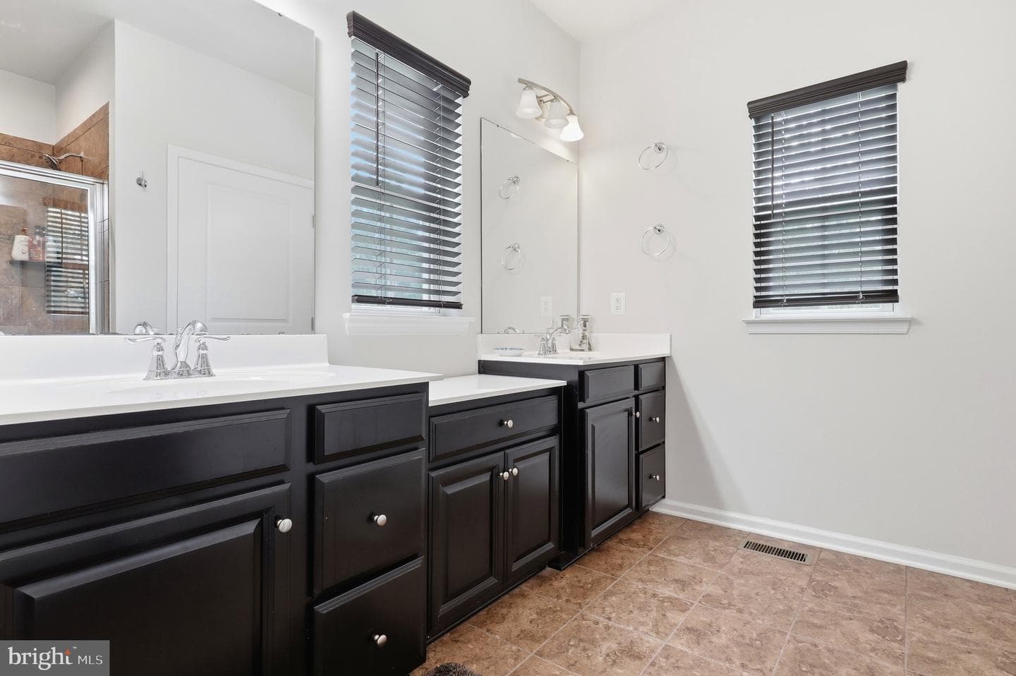 1013 Pin Oak Lane photo 30