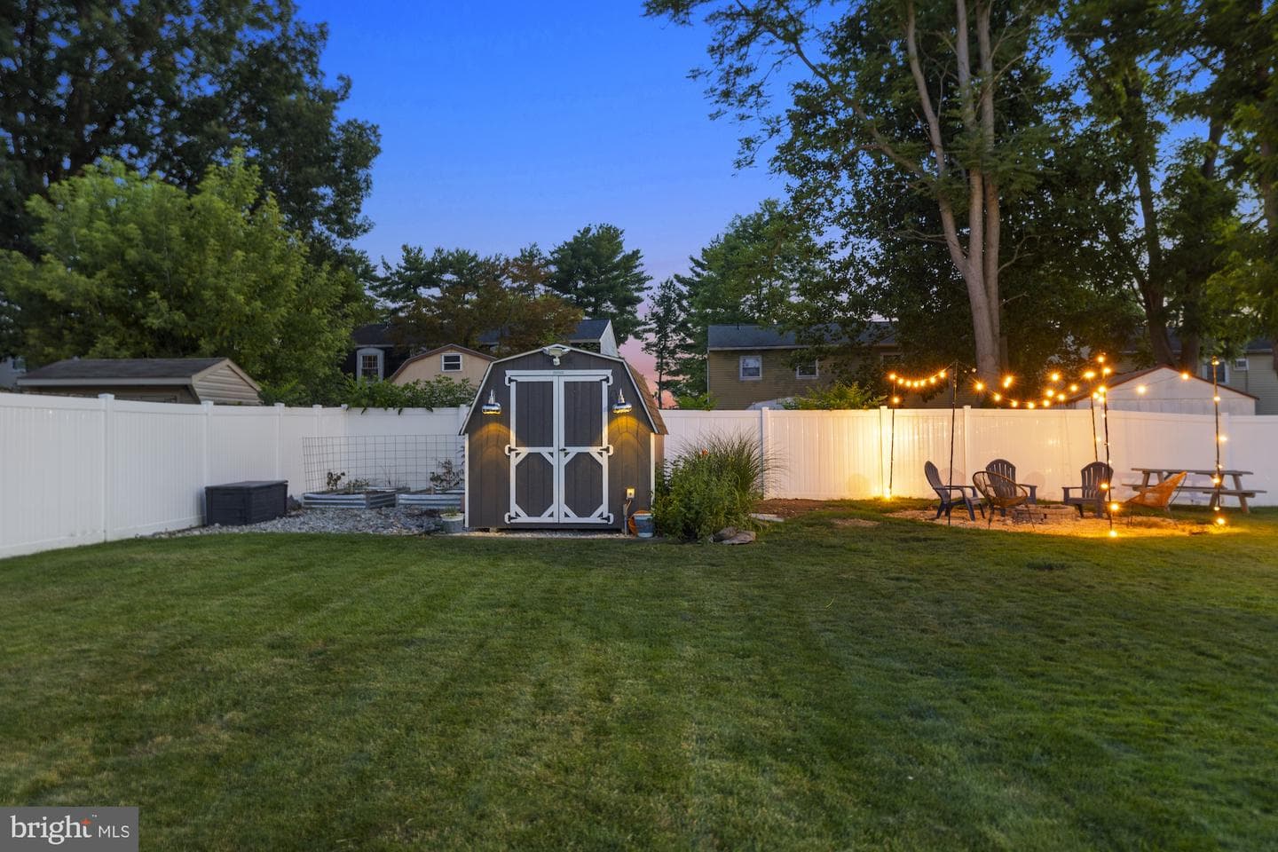 519 Meade Avenue photo 17