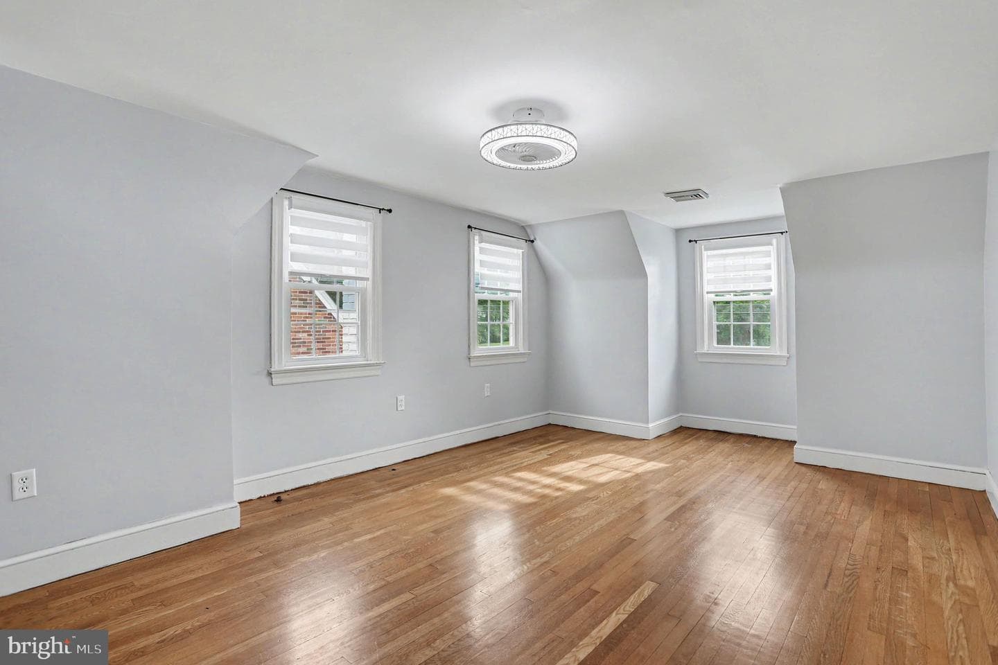 218 N Gotwalt Street photo 12
