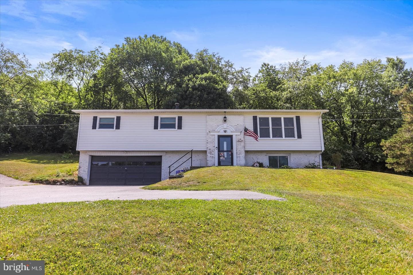 3175 W College Avenue, York