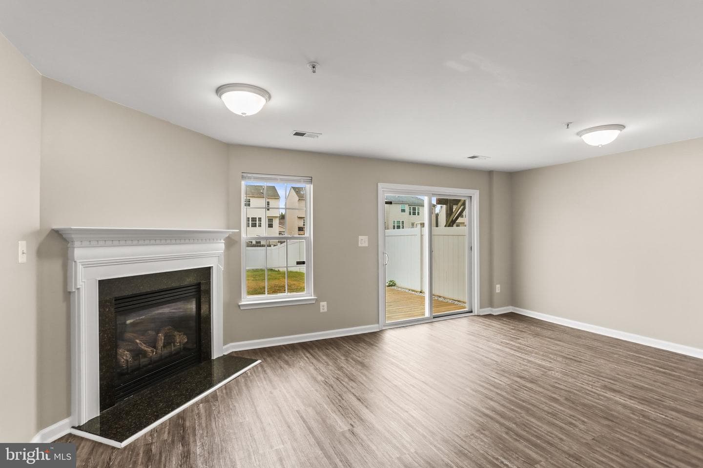 806 Blossom Drive photo 10