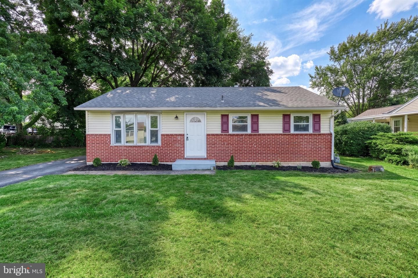 3807 N Sylvan Drive, York