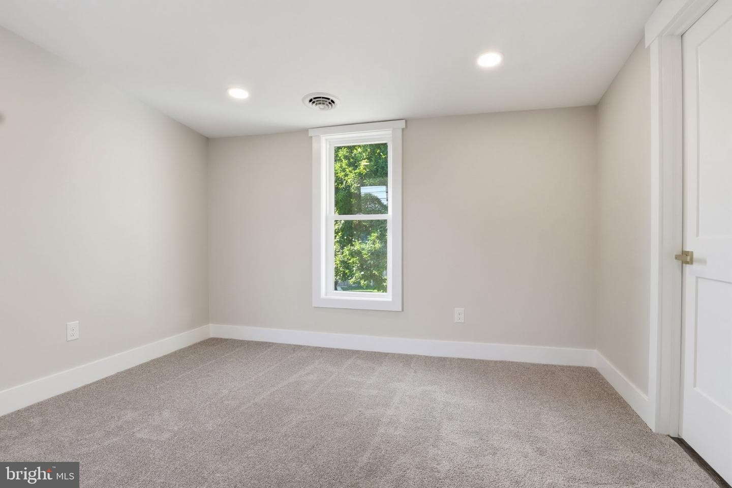 5247 Lincoln Highway W photo 17