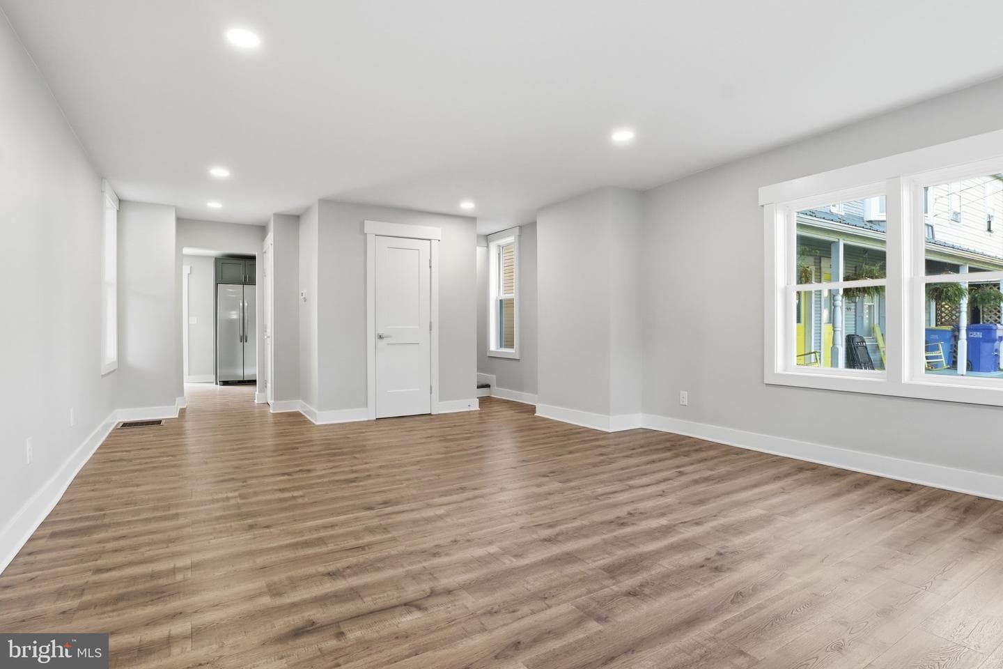 5247 Lincoln Highway W photo 4