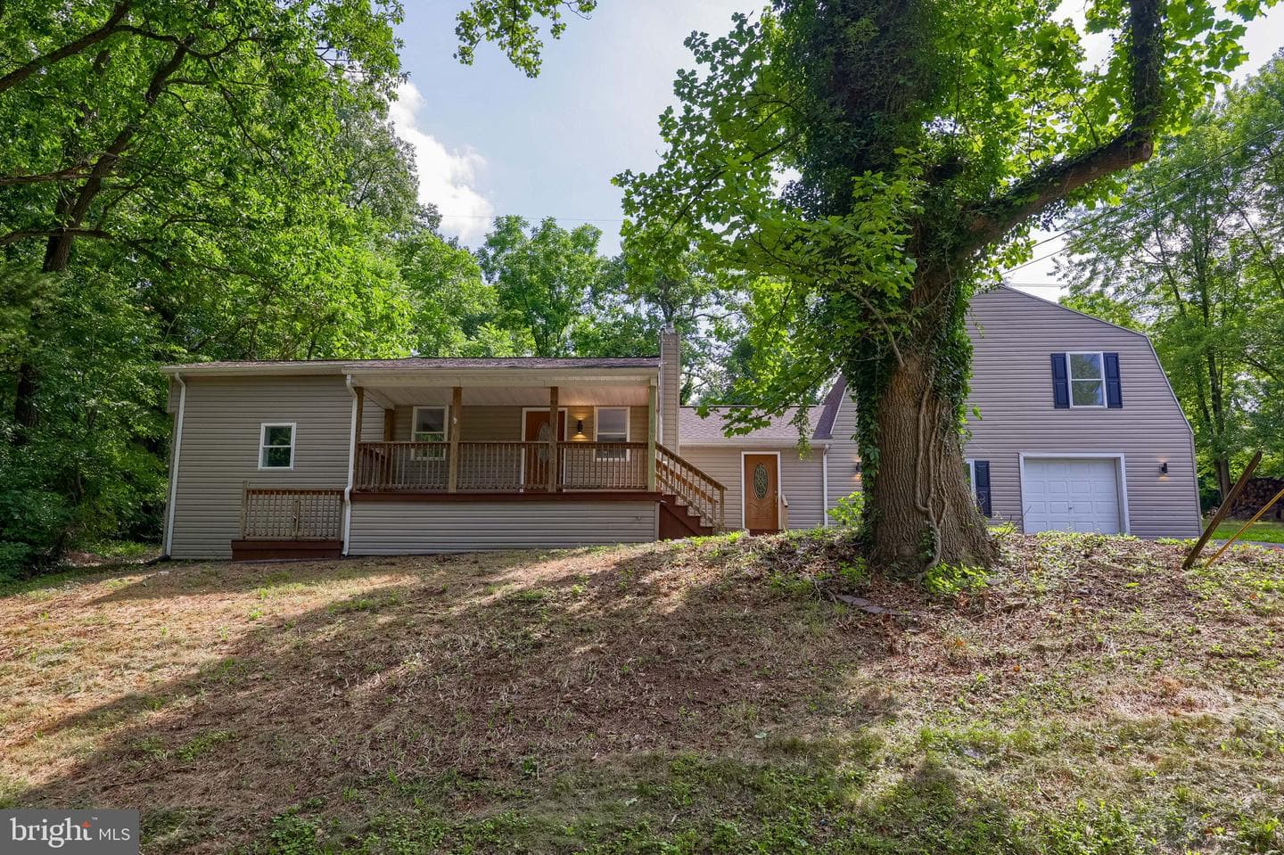 4810 Fake Road, York