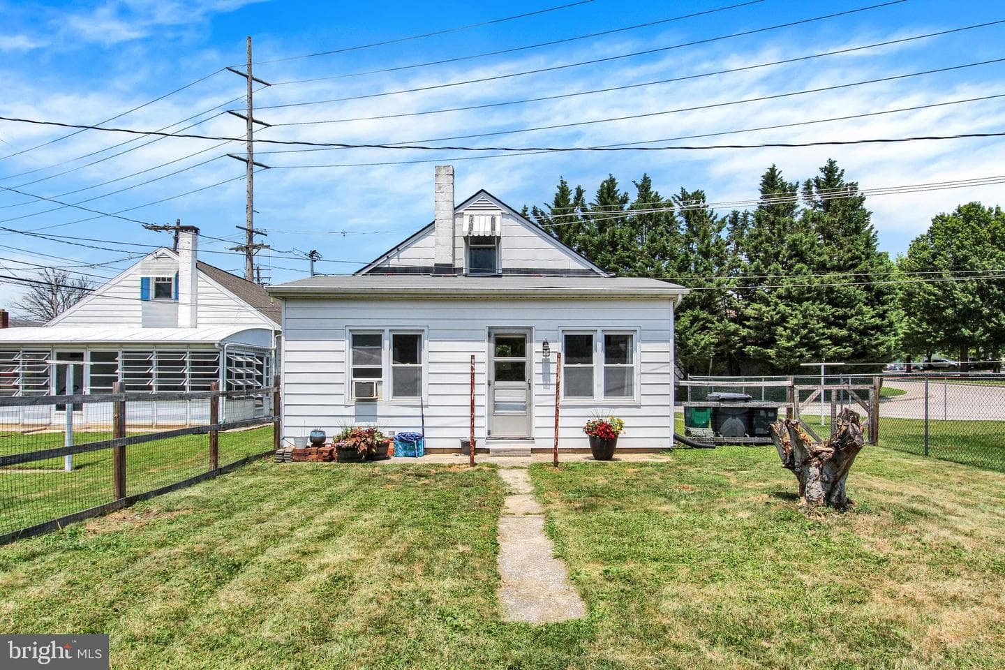 112 Fame Avenue photo 20