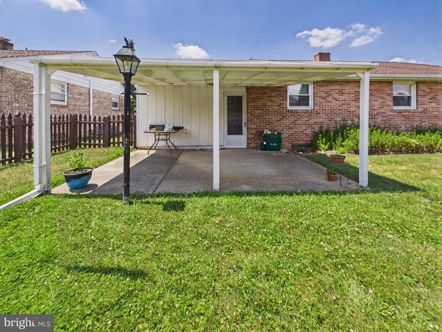 347 George Street photo 7