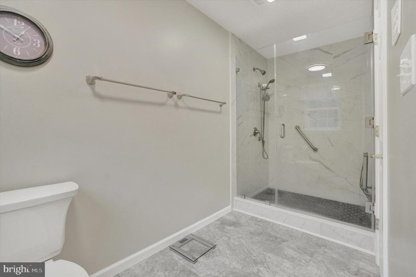 985 Detwiler Drive photo 17