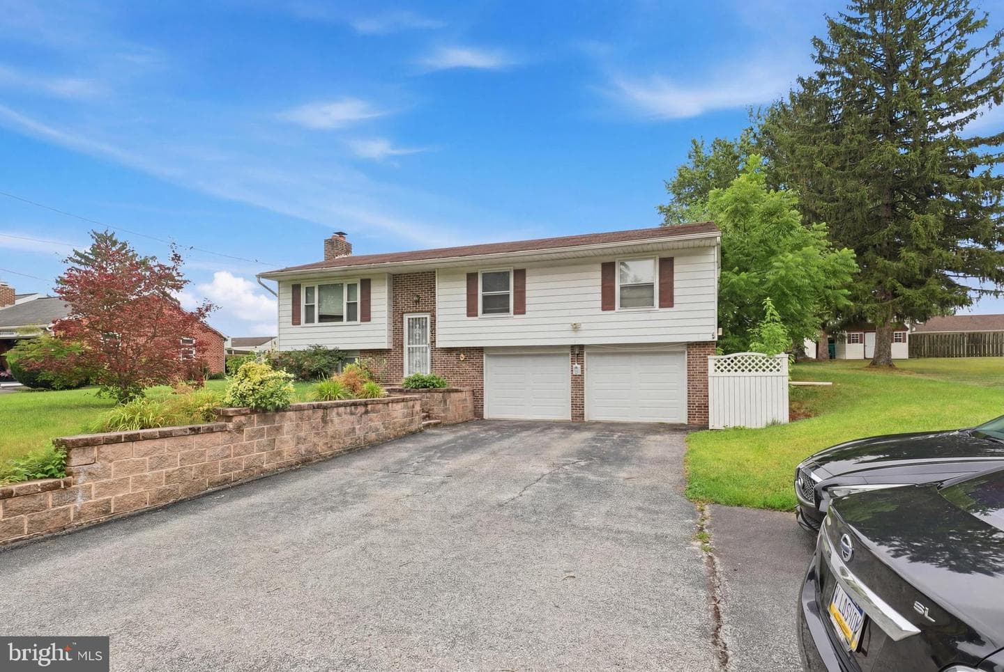 2708 Sunset Lane, York