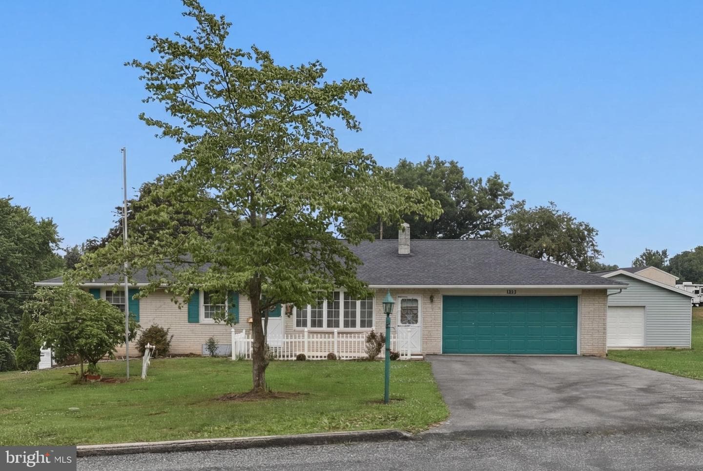 5893 Ambau Road photo 10