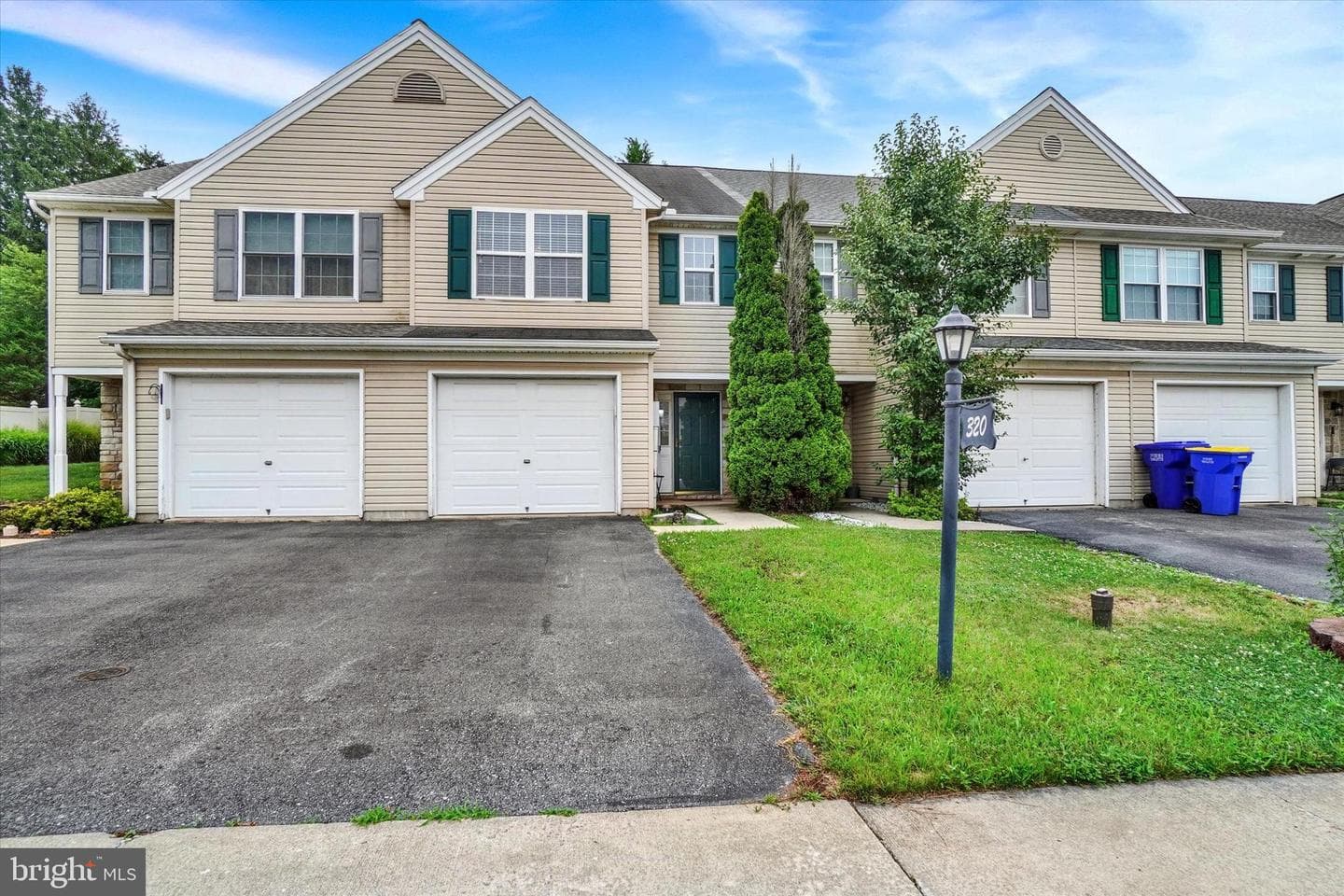 320 Fisher Drive, East York