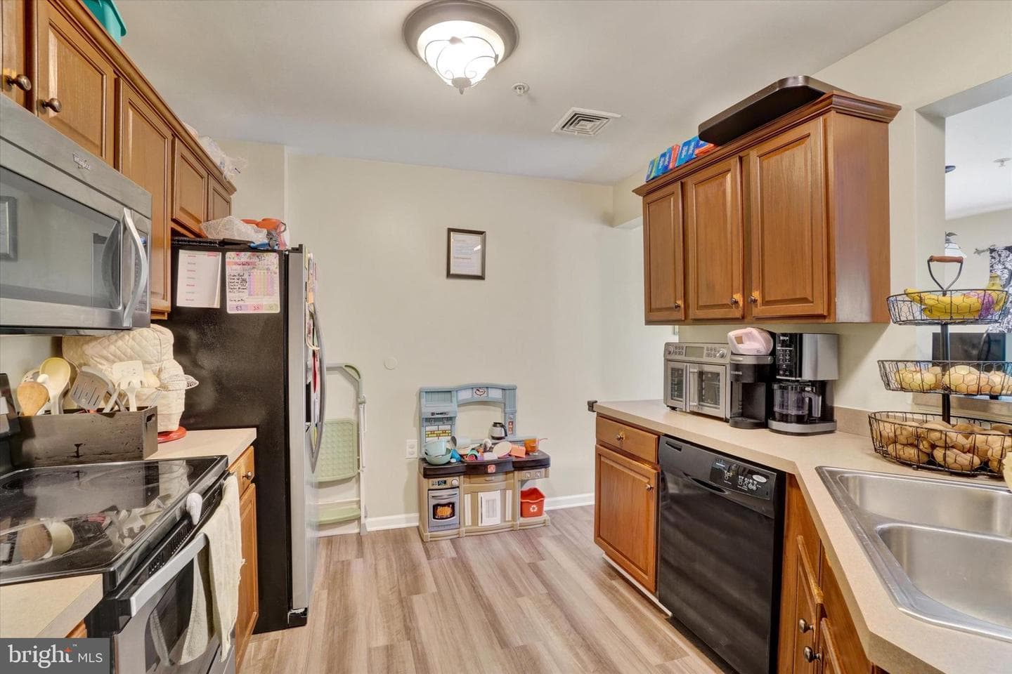320 Fisher Drive photo 8