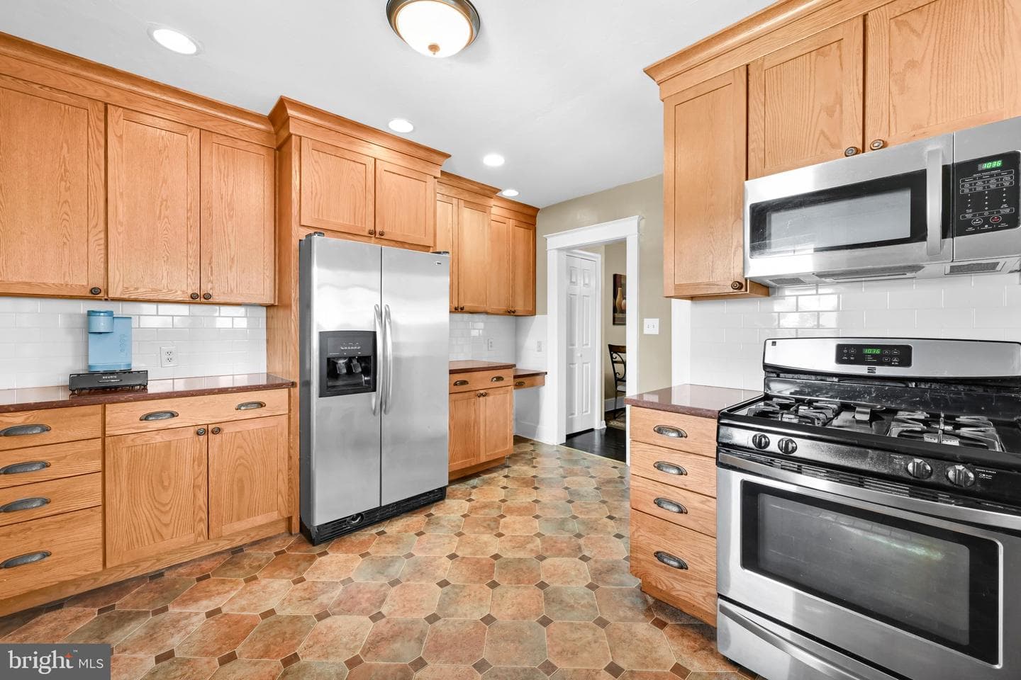 174 S Harrison Street photo 13